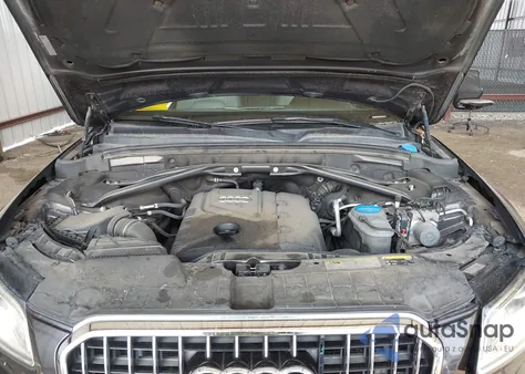 2015 Audi Q5 2.0T Premium z USA, uszkodzony, nr VIN WA1LFAFP1FA097664